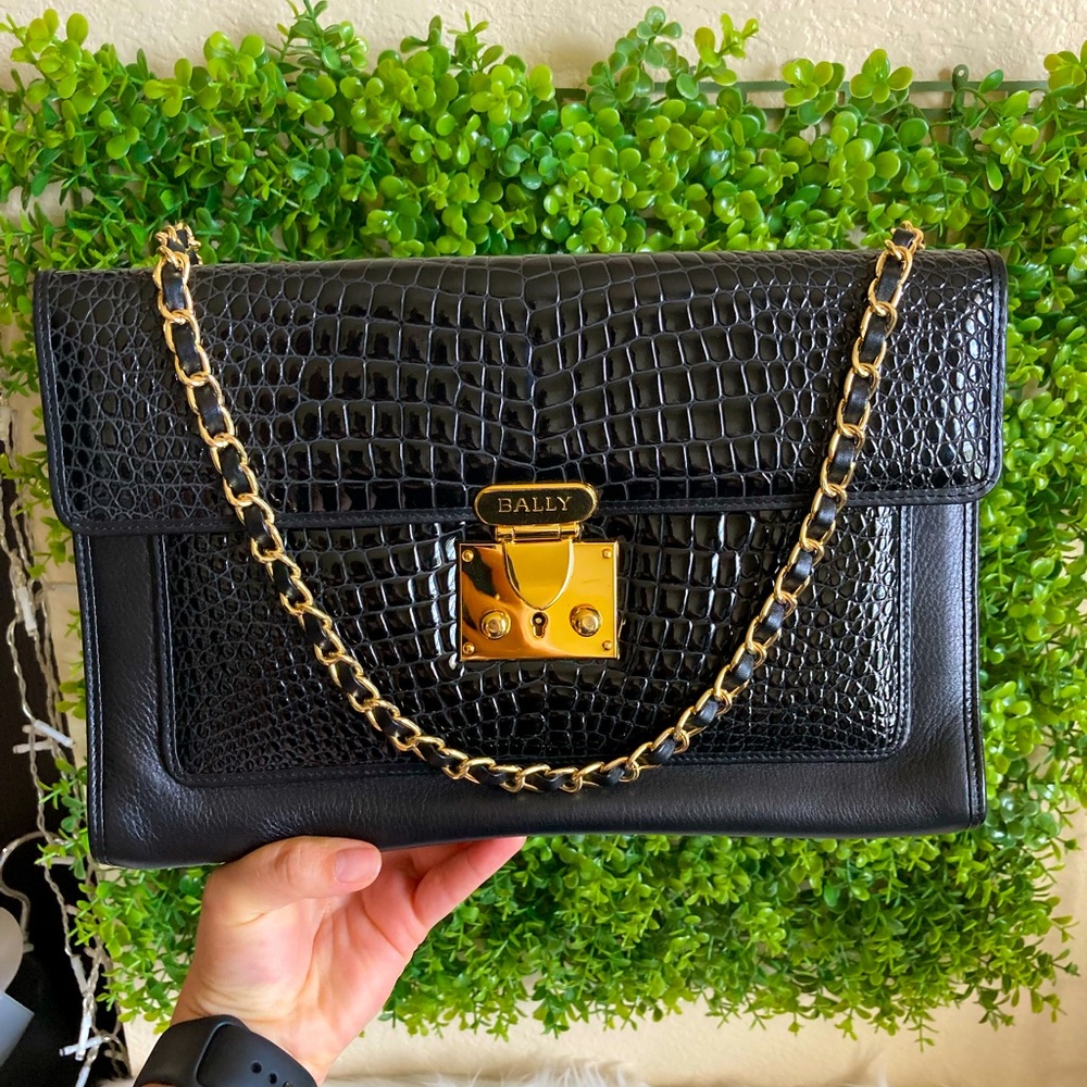 🔥Flash Sale🔥❤️ Bally Push Lock Leather Clutch Bag ❤️